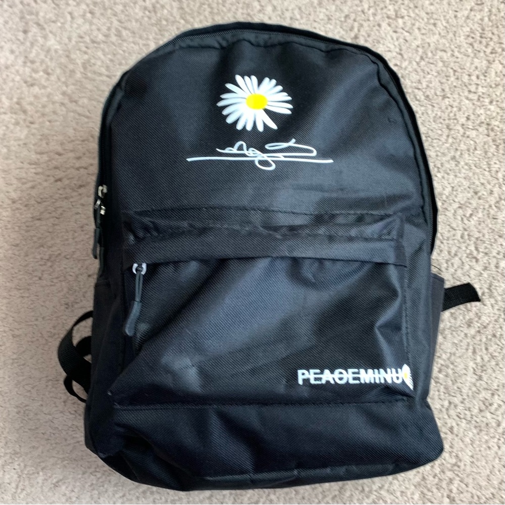 Daisy Black Midi Backpack